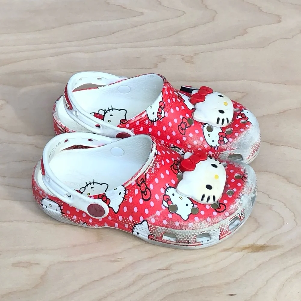 Crocs Hello Kitty Sanrio Clogs Red/White Kids Sz 13 (Used).